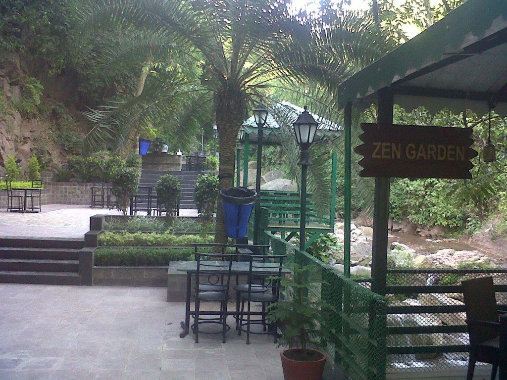 Savoy Greens Hotel Kasauli Buitenkant foto