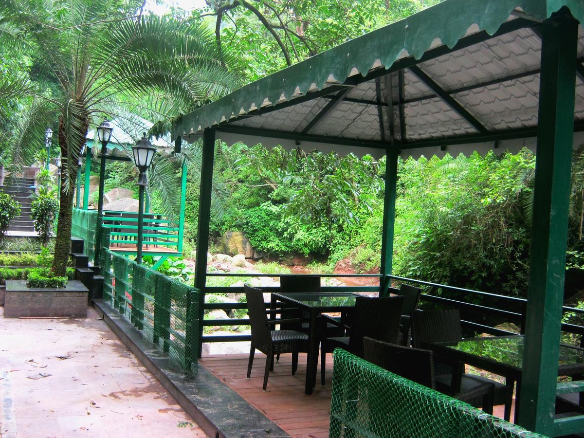 Savoy Greens Hotel Kasauli Buitenkant foto
