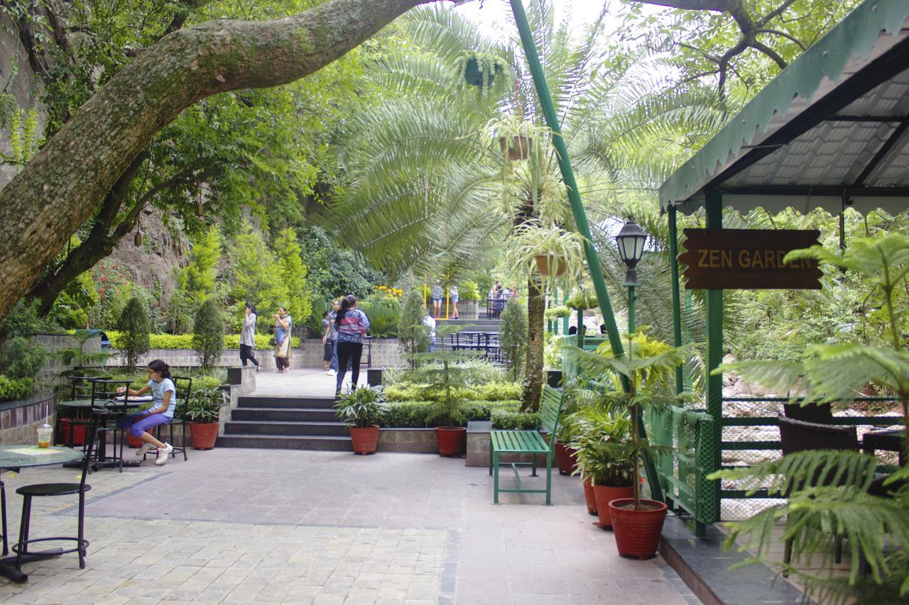 Savoy Greens Hotel Kasauli Buitenkant foto